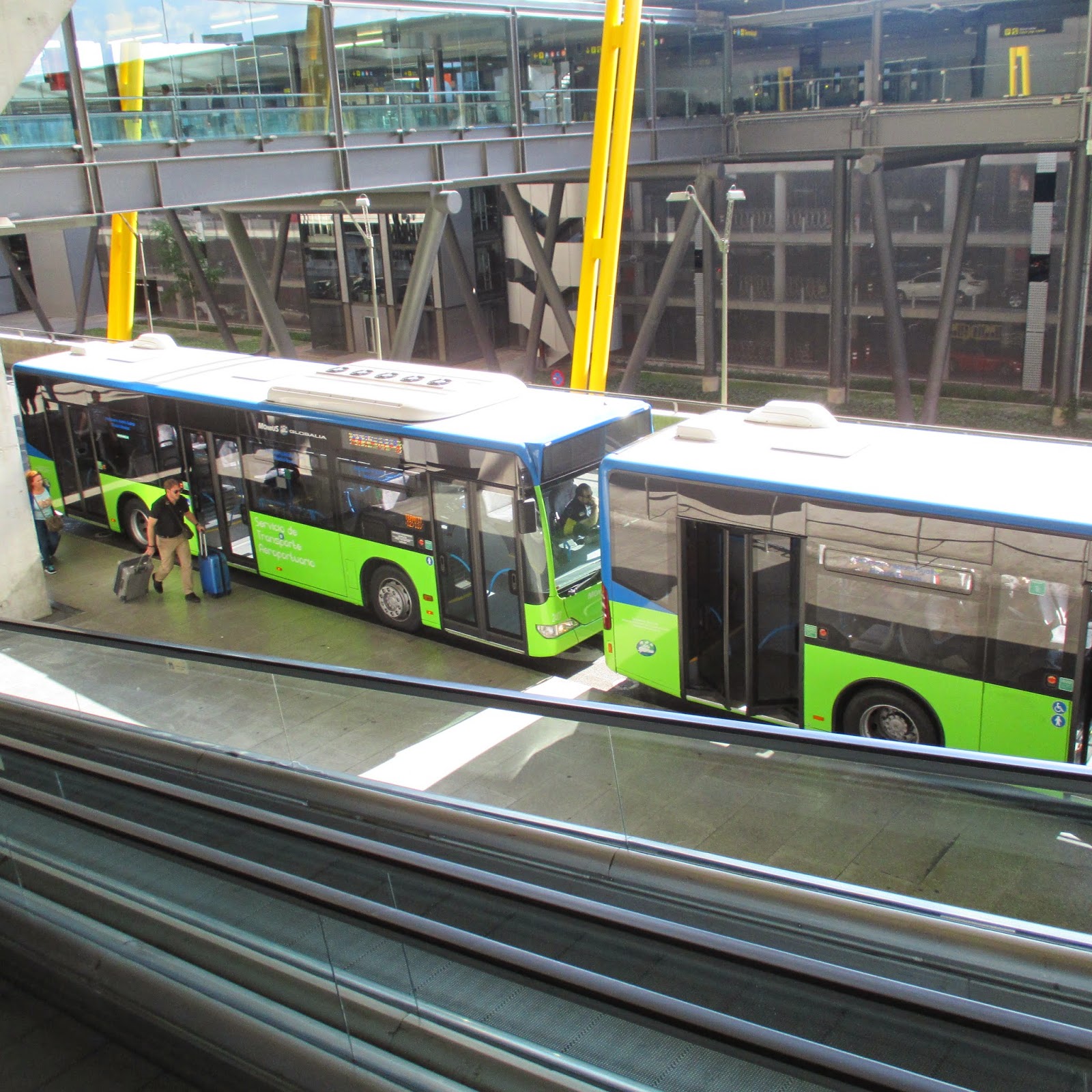 EMT bus bus transito barajas T4T2