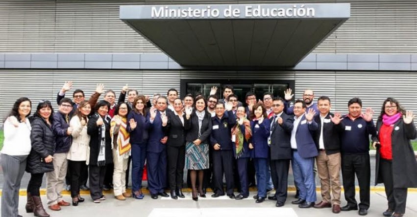 MINEDU: Primero hay que invertir en nuestros maestros, sostiene Ministra de Educación Flor Pablo Medina - www.minedu.gob.pe MINEDU: Primero hay que invertir en nuestros maestros, sostiene Ministra de Educación Flor Pablo Medina - www.minedu.gob.pe