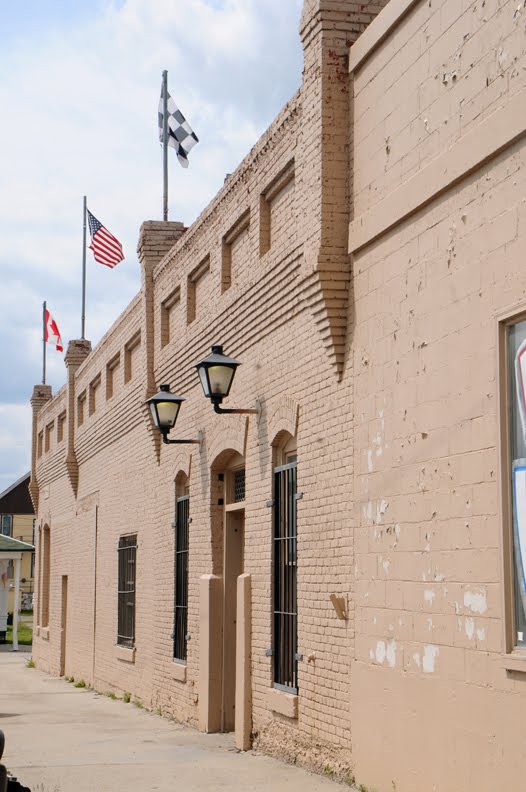 Photography by Pearl Blanche & Lycy's Visit Deer Lodge, Montana