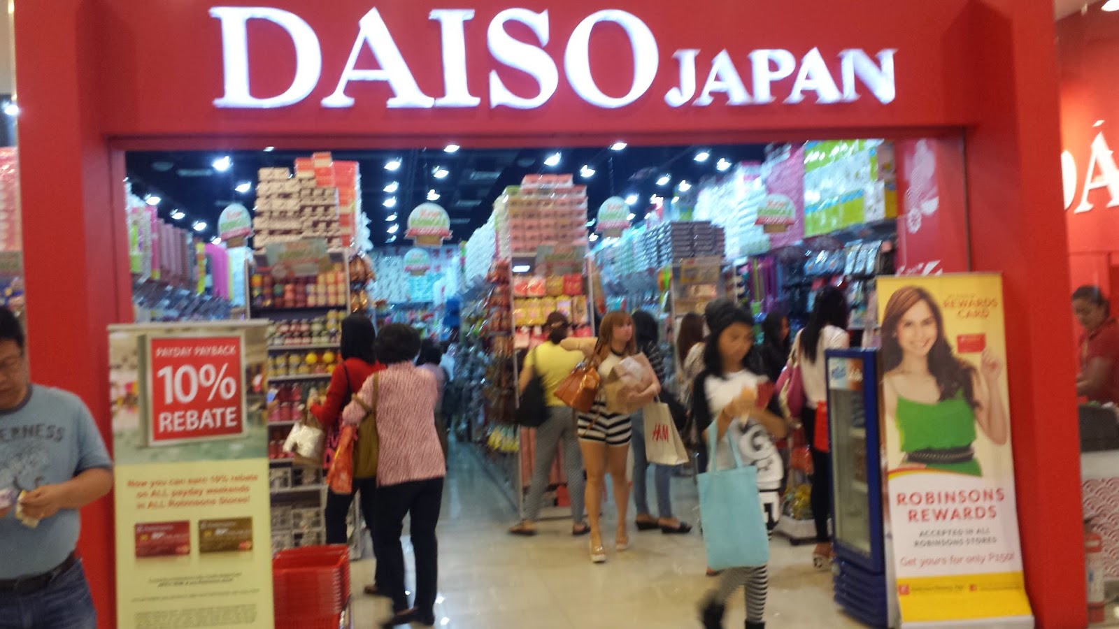 JAMPACKED LIFESTYLE DAISO JAPAN