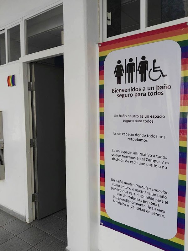 Tec de Monterrey ya tiene su primer baño sin distinción de género, pueden entrar hombres, mujeres. Tec de Monterrey ya tiene su primer baño sin distinción de género, pueden entrar hombres, mujeres.