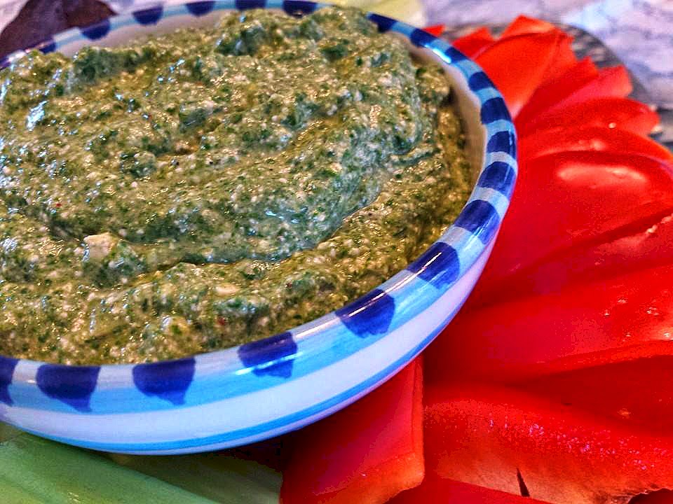Quick and Easy Spinach Bleu Cheese Dip with No Mayo HinesSight Blog
