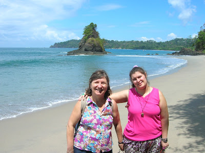 Playa Espadilla Parque Nacional Manuel Antonio,Costa Rica, vuelta al mundo, round the world, La vuelta al mundo de Asun y Ricardo, mundoporlibre.com