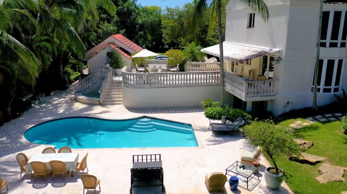 Tour 450 Ridge Rd, Coral Gables Home vs. 22 Interior Design Photos