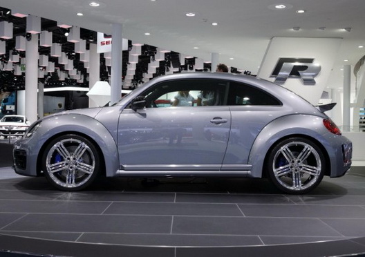 2012-Volkswagen-Beetle-R-Concept-3-e1326