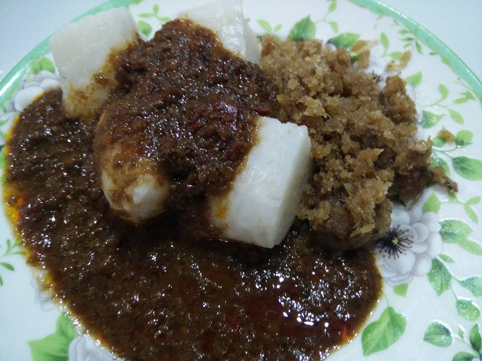 Cara buat kuah kacang nasi impit