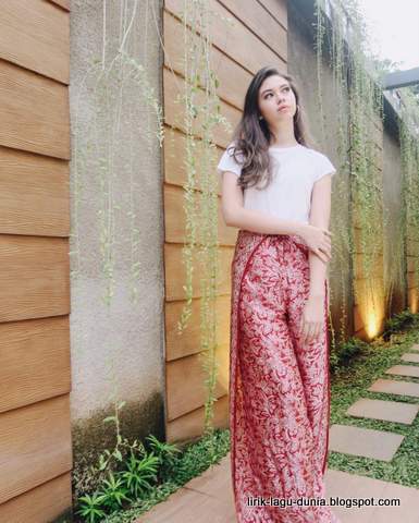 Foto Yuki Kato Terbaru - Pemeran Cinta dalam Sinetron Cinta yang tertukar Foto Yuki Kato Terbaru - Pemeran Cinta dalam Sinetron Cinta yang tertukar