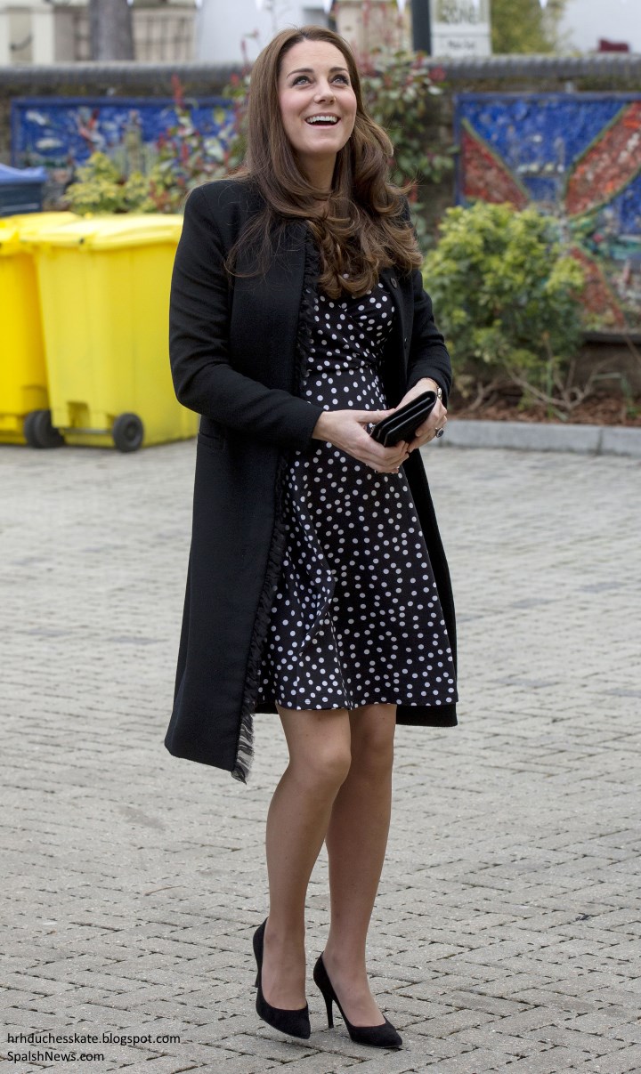 Duchess Kate: Kate Talks Due Date During Home-Start Visit in Polka-Dot ...