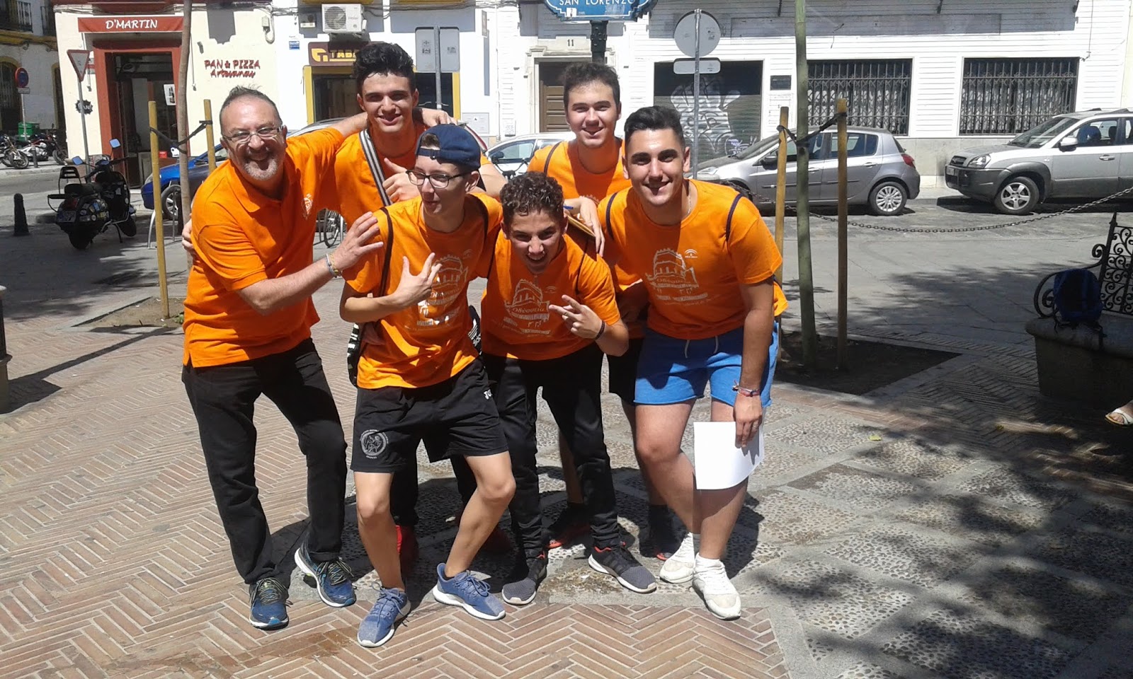 PERIÓDICO DEL IES V CENTENARIO ODISEA SEVILLA