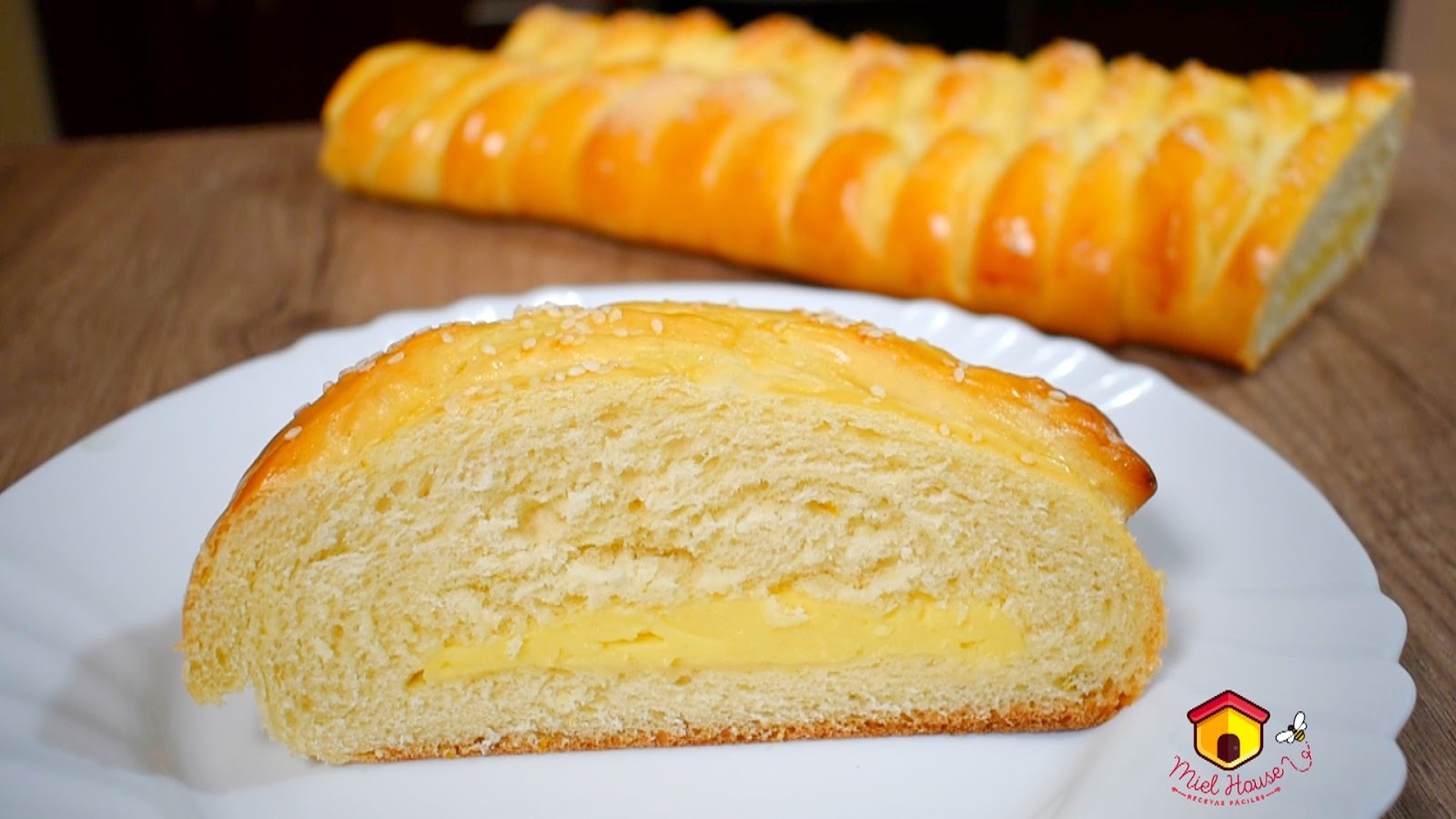 Trenza dulce ESPONJOSA Y FACIL de pan de brioche o viena con crema