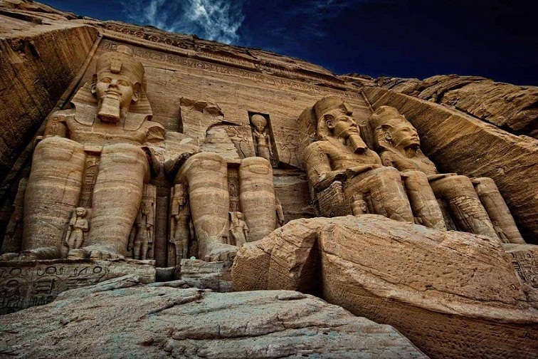Abu Simbel, Kuil yang Diukir di Bebatuan Gunung Abu Simbel, Kuil yang Diukir di Bebatuan Gunung