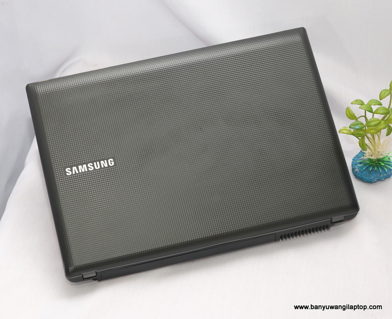 Jual Samsung NP R430 (Intel Core i3) | Banyuwangilaptop.com - Jual beli ...
