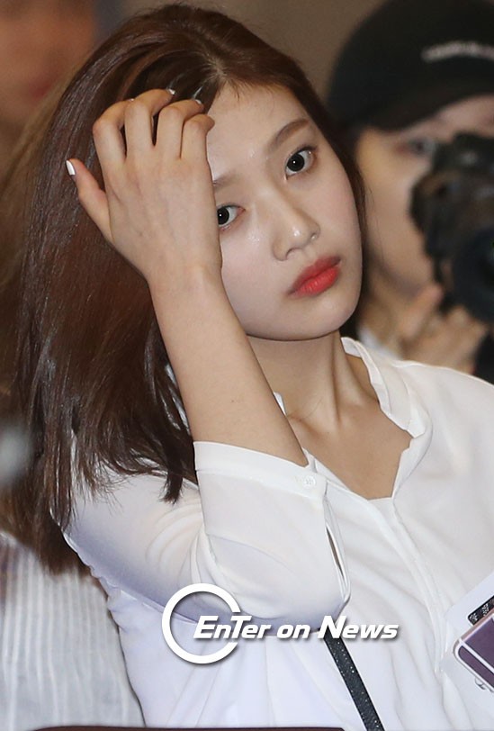 오늘공항에서 아침부터 미모대박난 조이 | 인스티즈