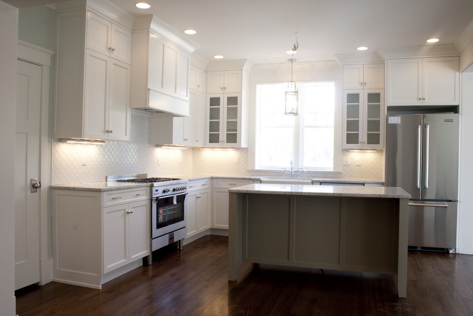 Mixed Kitchen Cabinets Colors Mixed Kitchen Cabinets Colors