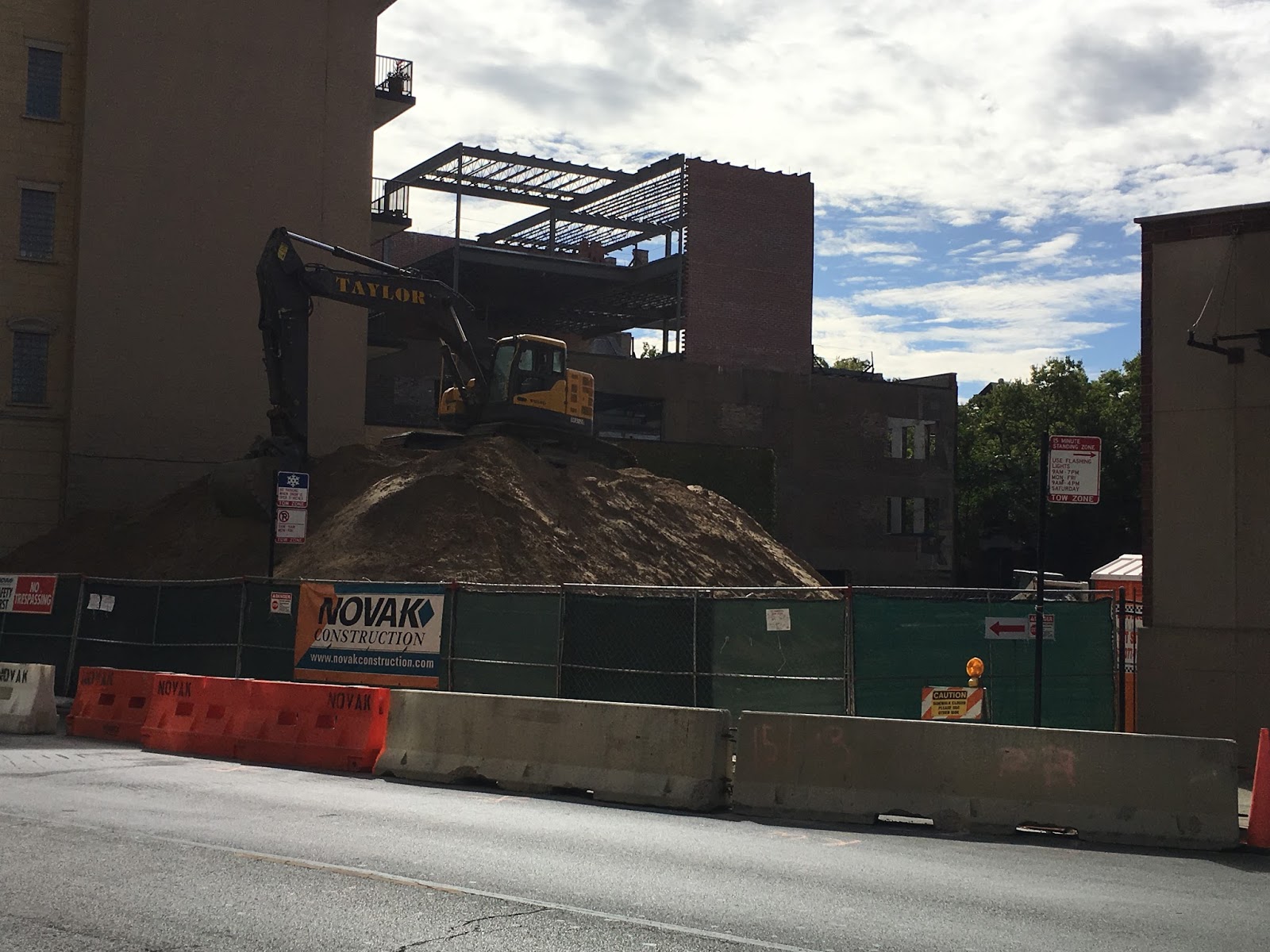 The Chicago Real Estate Local Little building boom on North Clark
