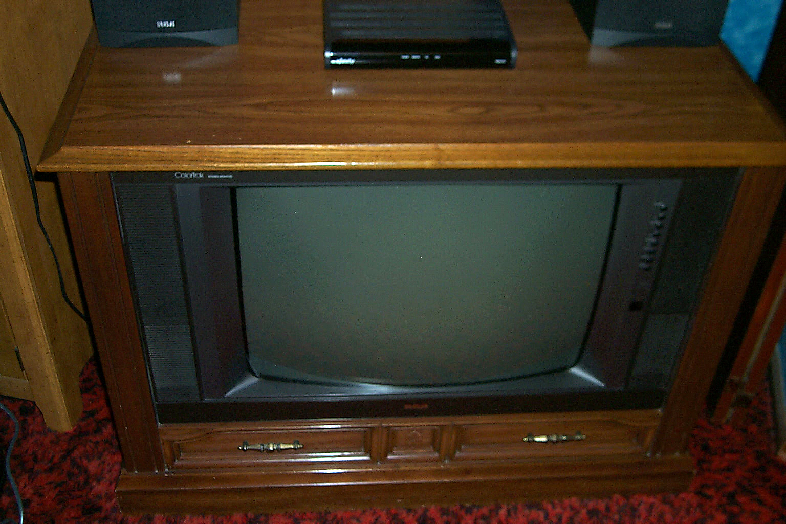 Helpful Tech Repair 1991 RCA 25 Inch TV Review & Possibile Mod