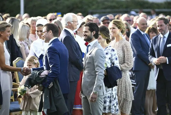 Queen Silvia, Crown Princess Victoria, Prince Daniel, Princess Estelle, Prince Carl Philip, Princess Sofia, Princess Madeleine and Christopher O'Neill