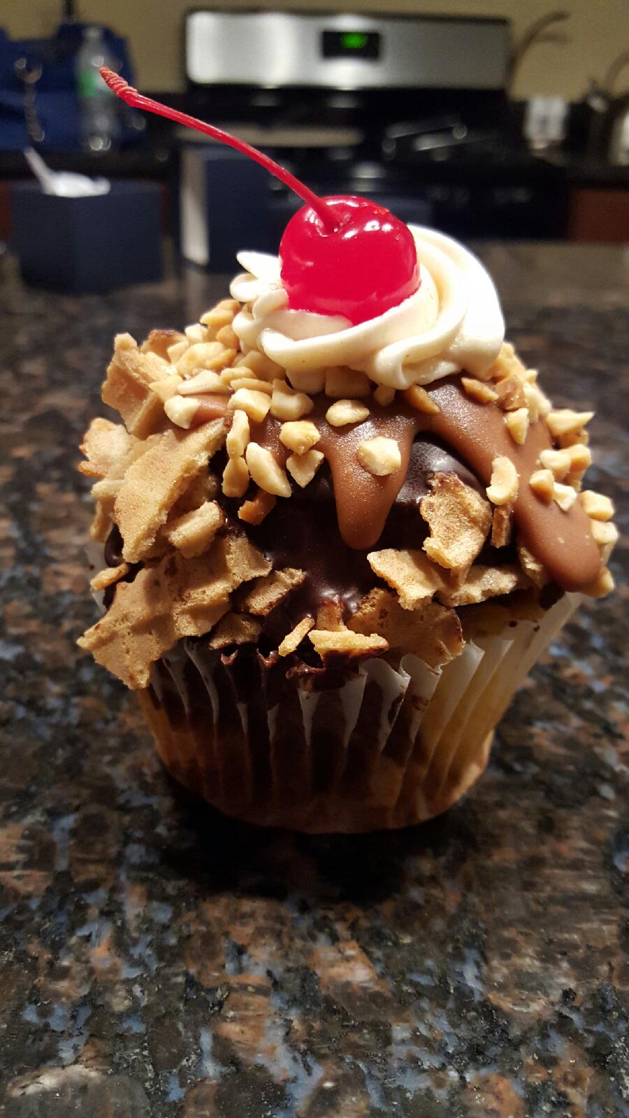 Split State Cupcake [Reviews] Designer Desserts Waffle Cone Explosion