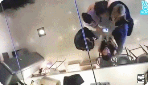 [오마이걸] 바보들은 즐겁다...gif | 인스티즈