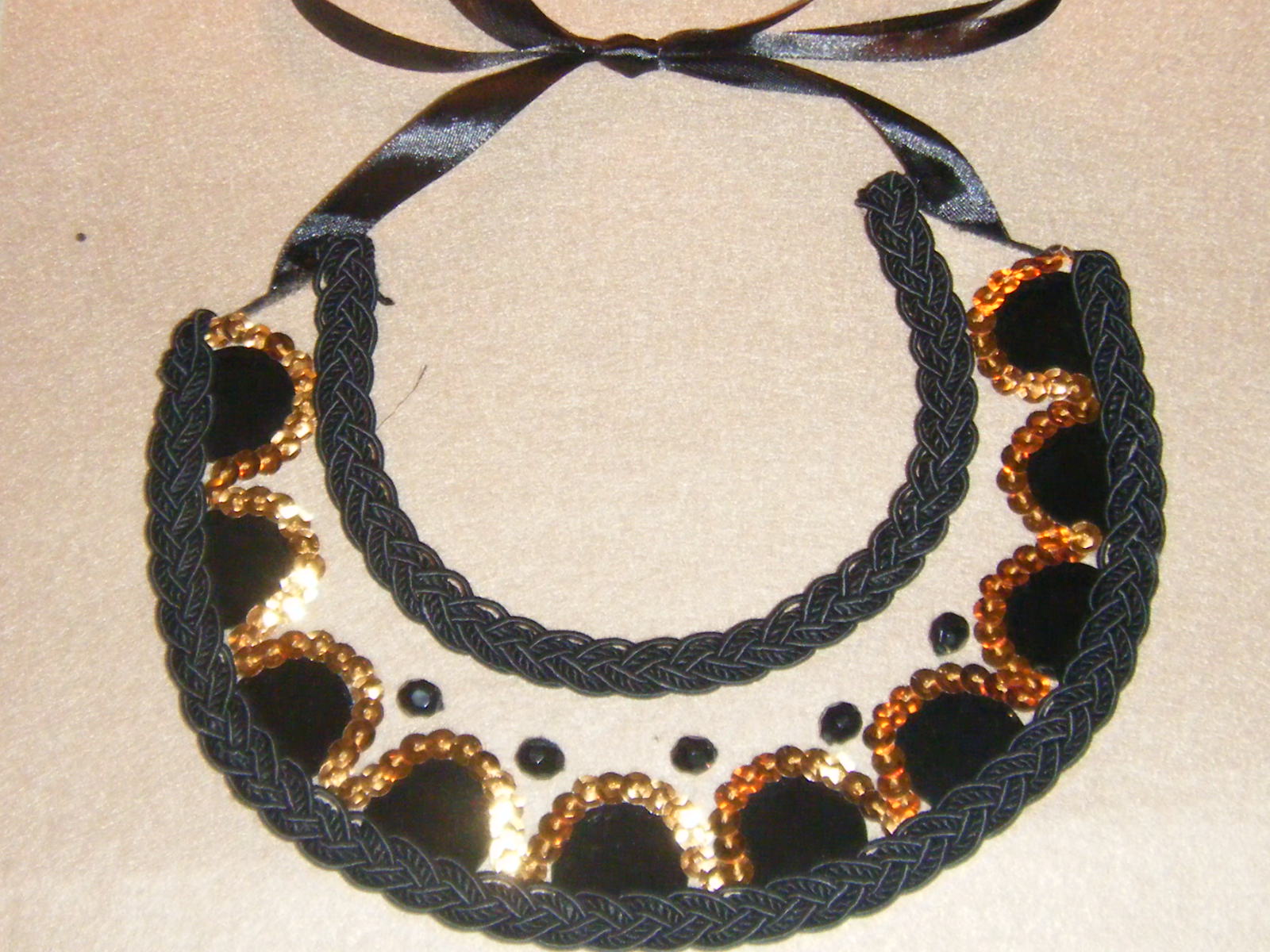 collar babero