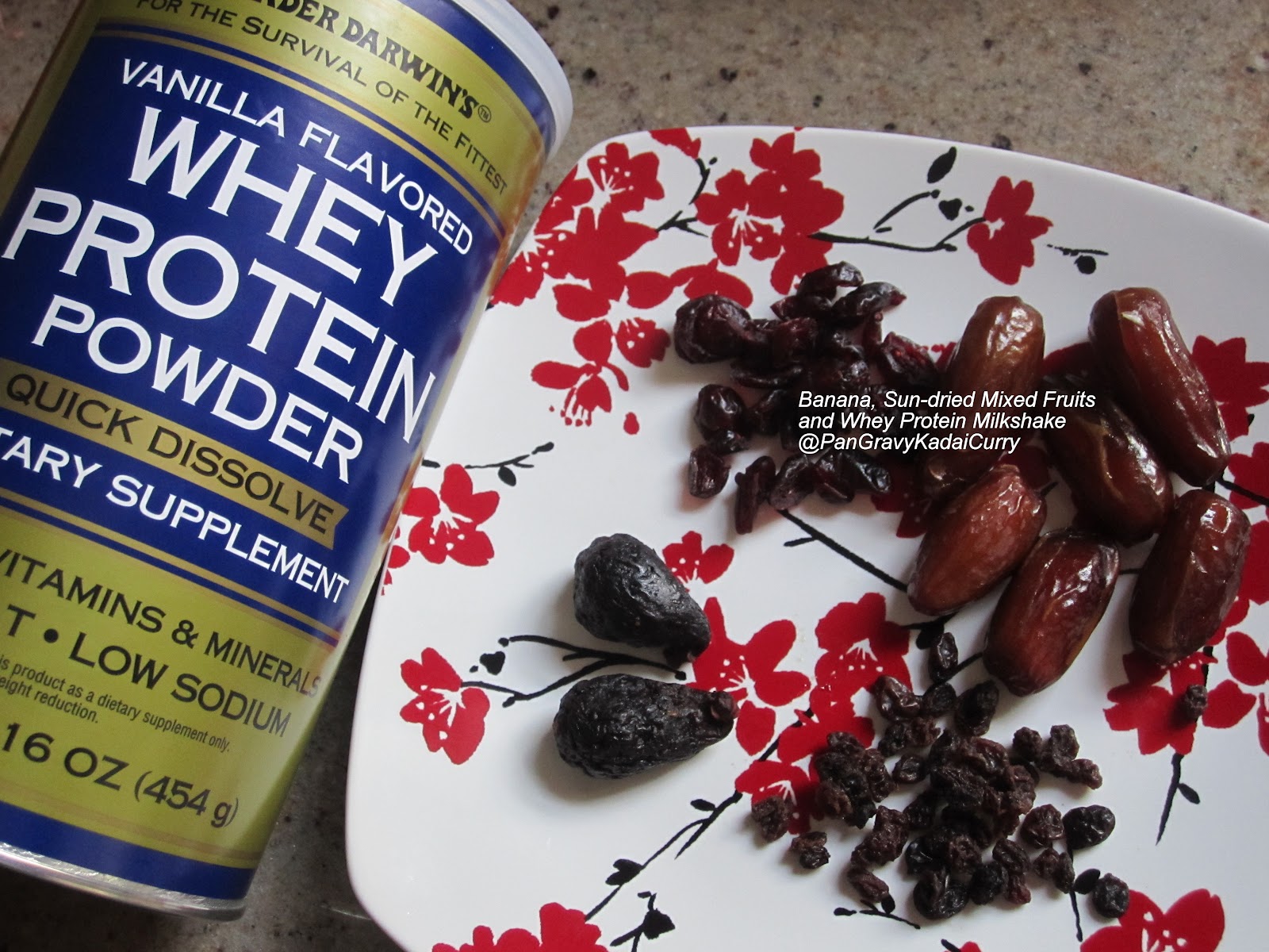 Pan Gravy Kadai Curry Banana, Mixed Sundried Fruits and Whey Protein