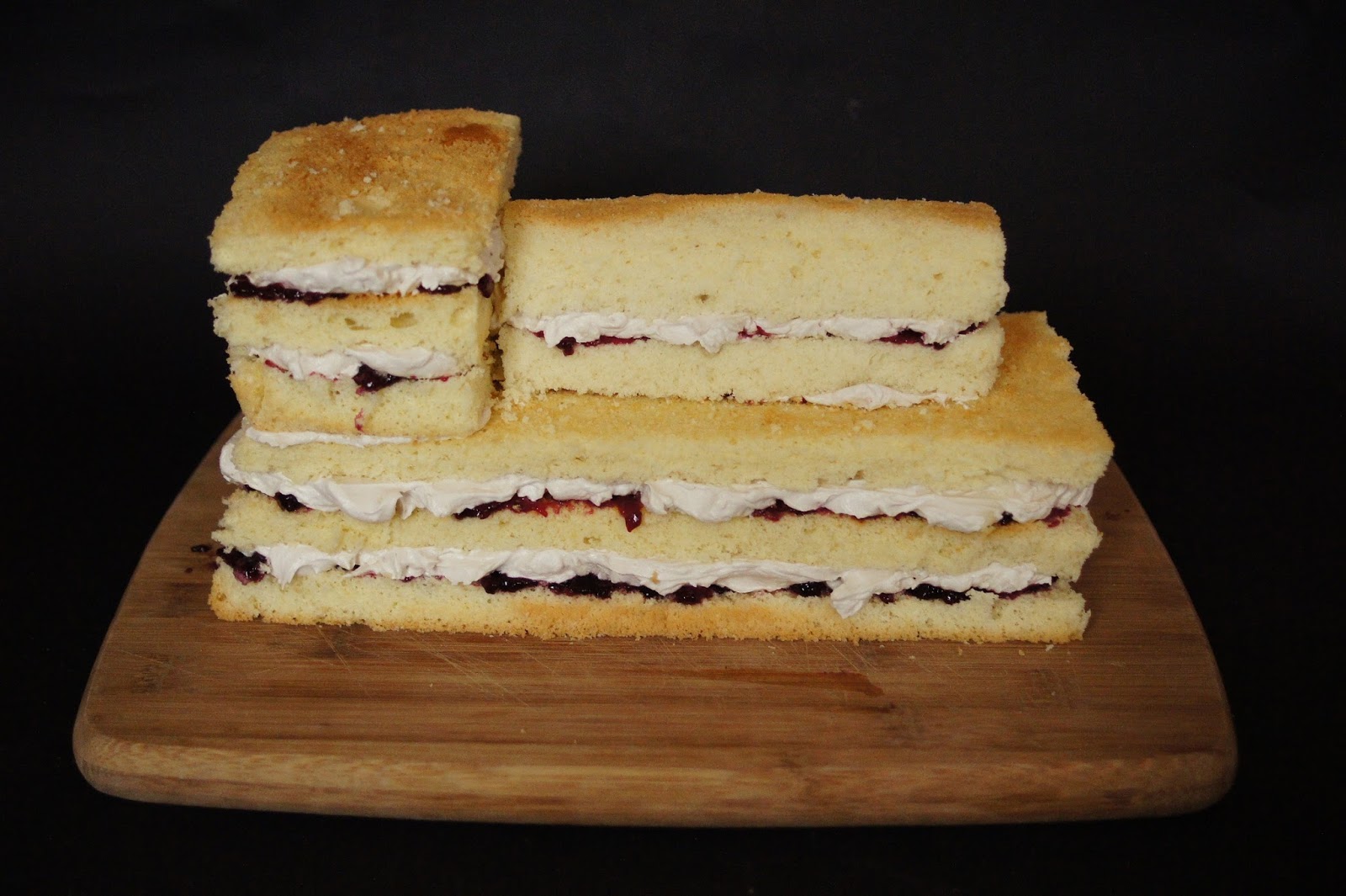 Торт паровозик кремовый