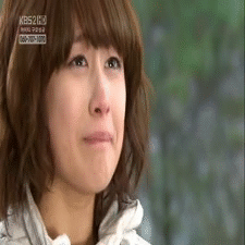 Crying+Cute+Park+Jiyeon-1.gif