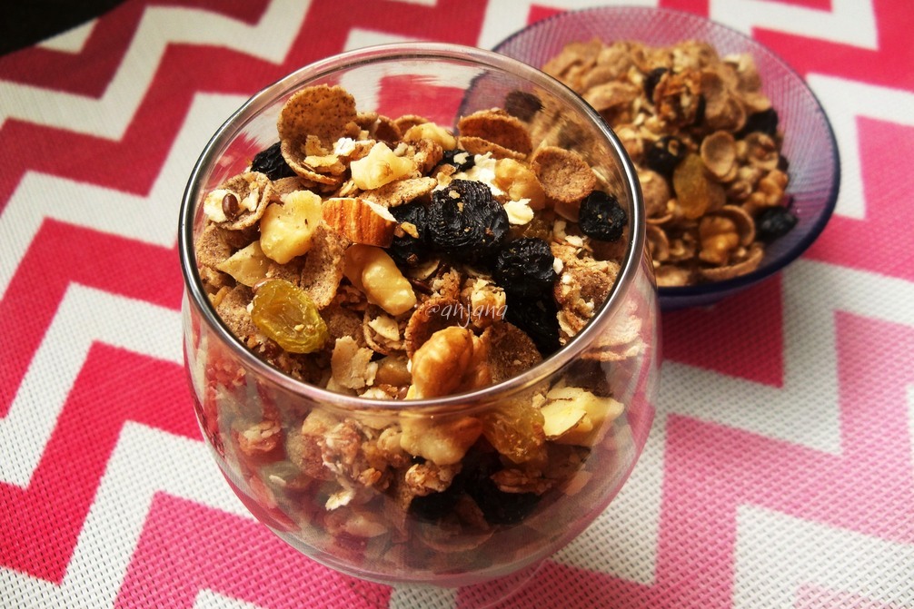 housewivesdiary STOVE TOP GRANOLA/NO BAKE GRANOLA