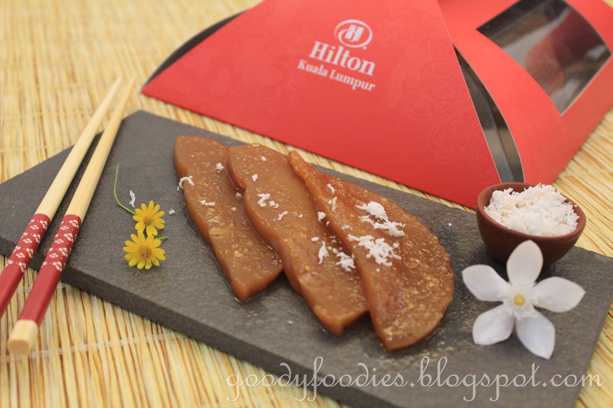 Josephine's recipes : how it's made coconut sticky rice cake GoodyFoodies: Recipe: Pan Fried Nian Gao with Grated Coconut