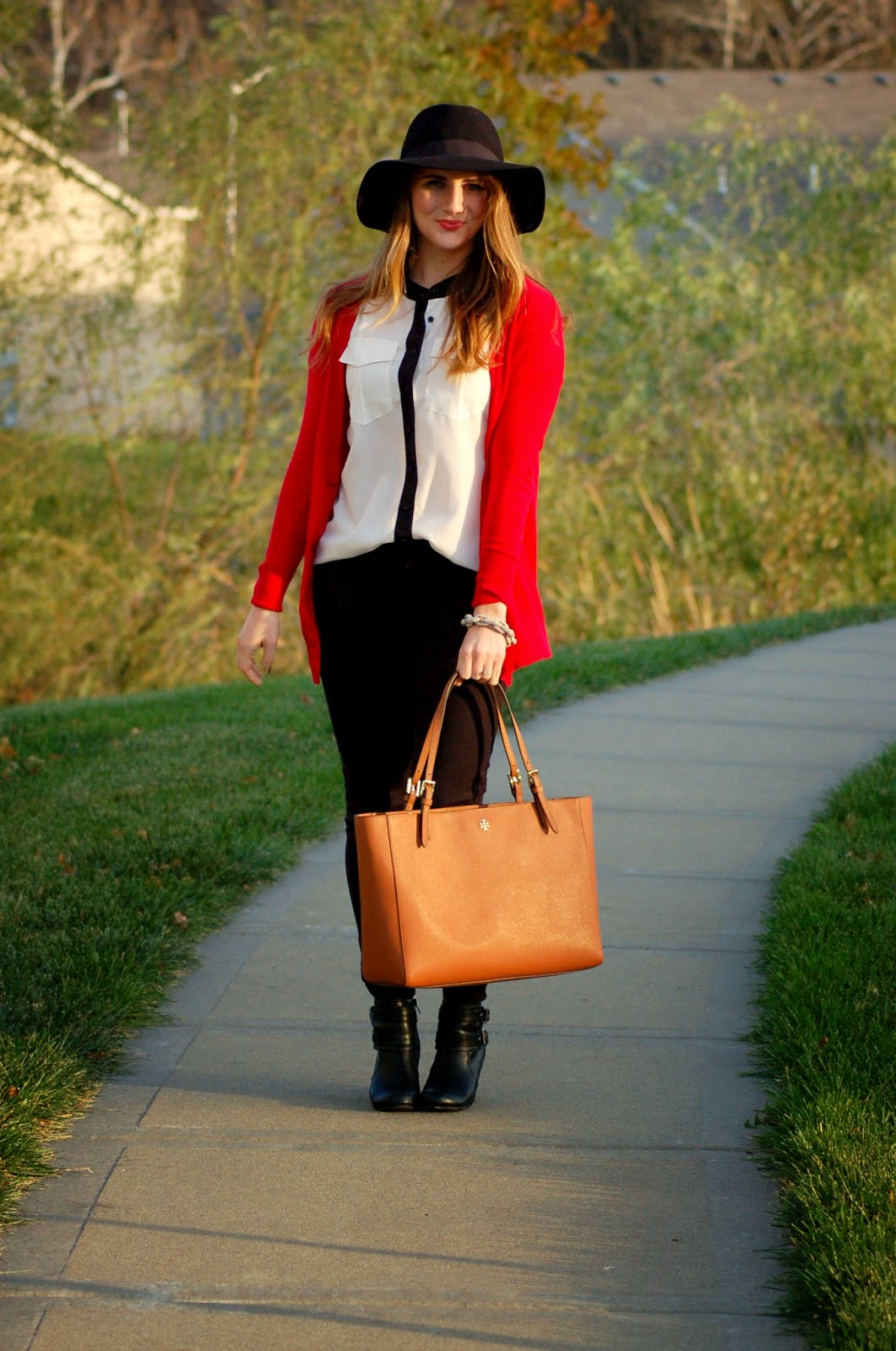 Red boyfriend cardigan with black skinny jeans on A Memory of Us!