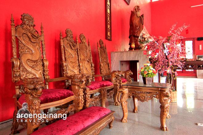 kelenteng kong miao tmii jakarta