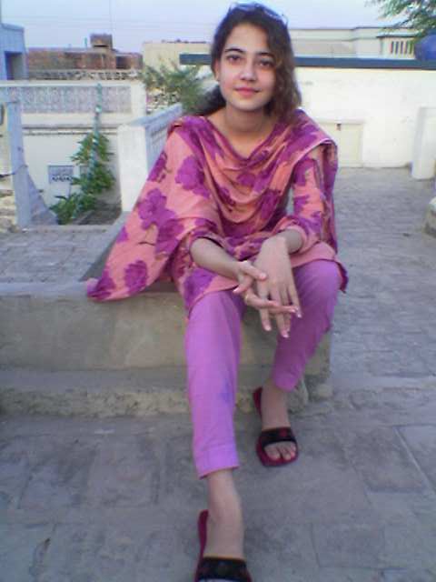 Teen Desi Pakistani Girl Masti Photo Fun Maza New 