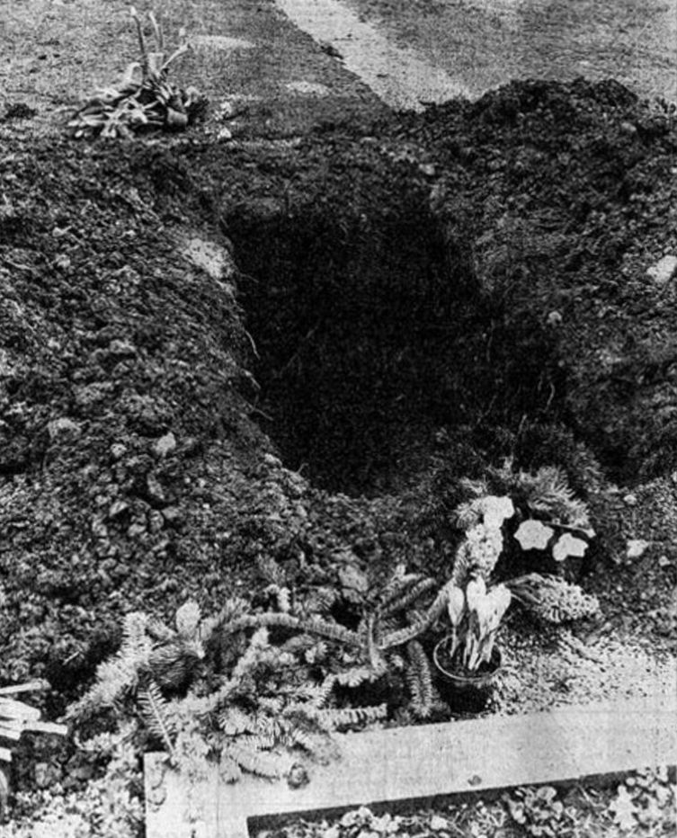 Grave Robbers Once Stole Charlie Chaplin’s Body for Ransom in 1978