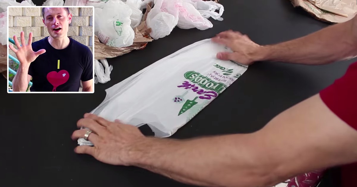 He Rolled Up Two Plastic Bags. When I Realized Why Amazing. This Is