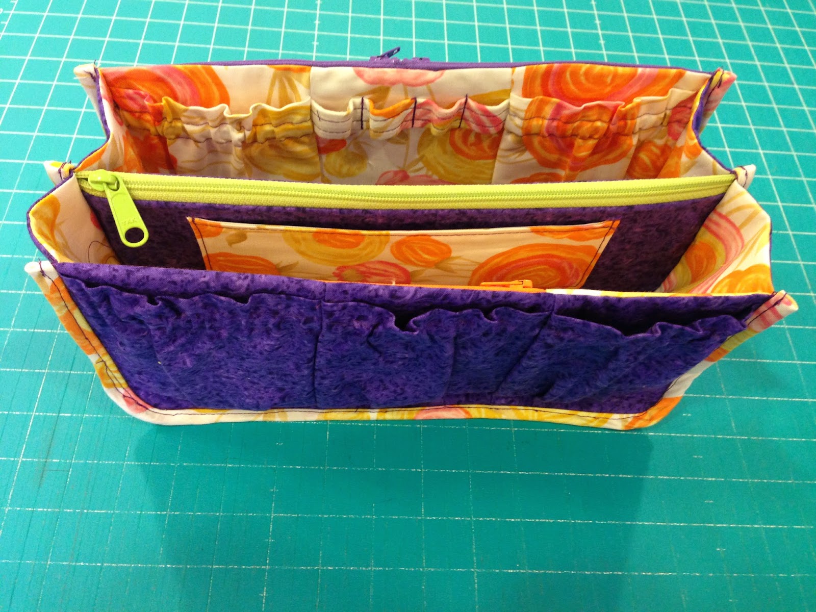 Wren's Nest Purse Divider