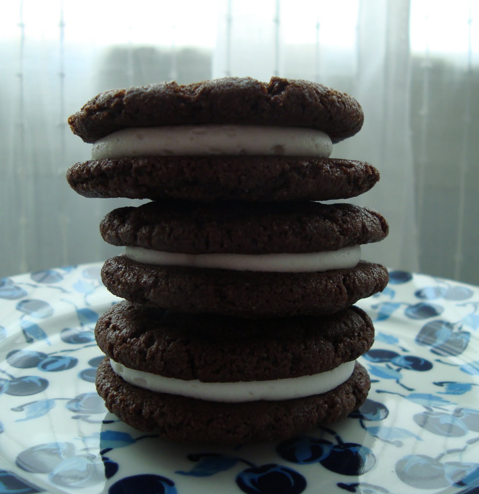 let's bake magic! homemade oreos more cookie, less lard