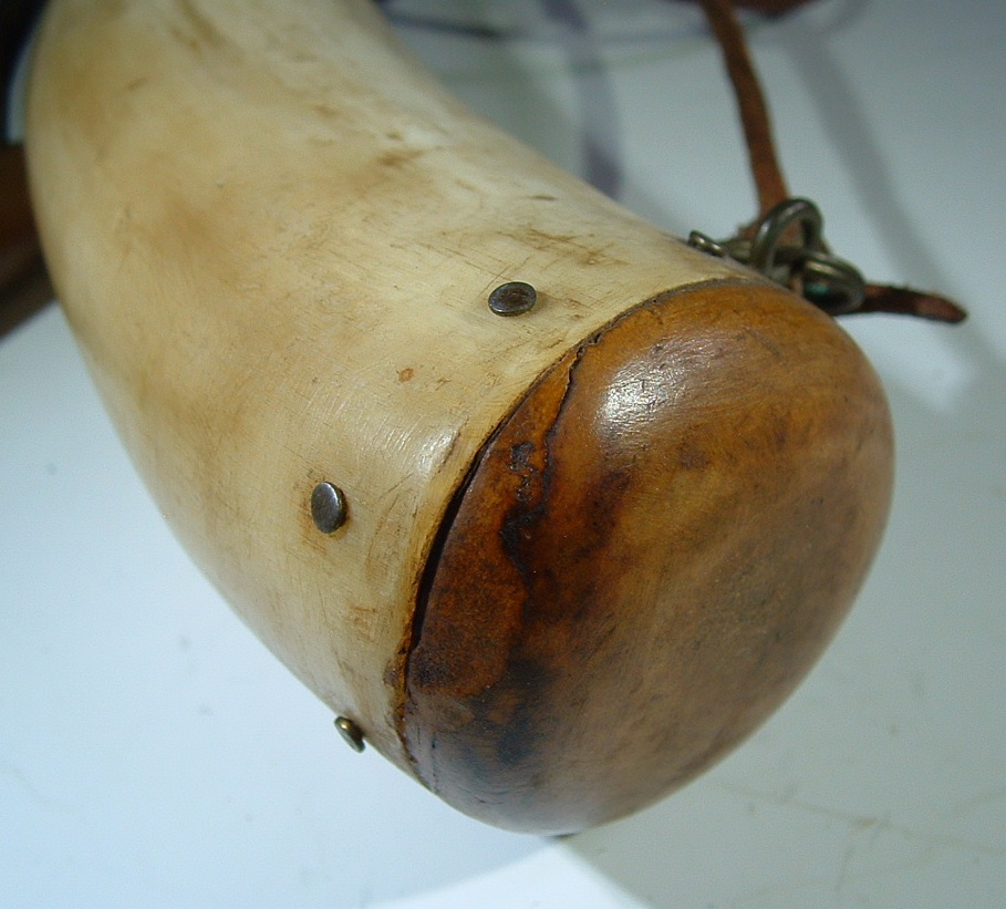 A Woodsrunner's Diary Making A Powder Horn.