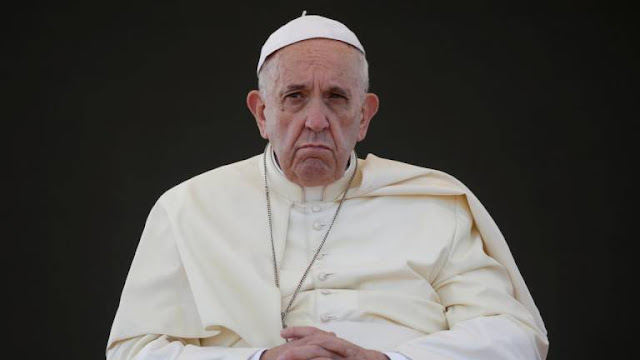Papa diz que divórcio virou "uma moda" e defendeu a união familiar como ideal da sociedade