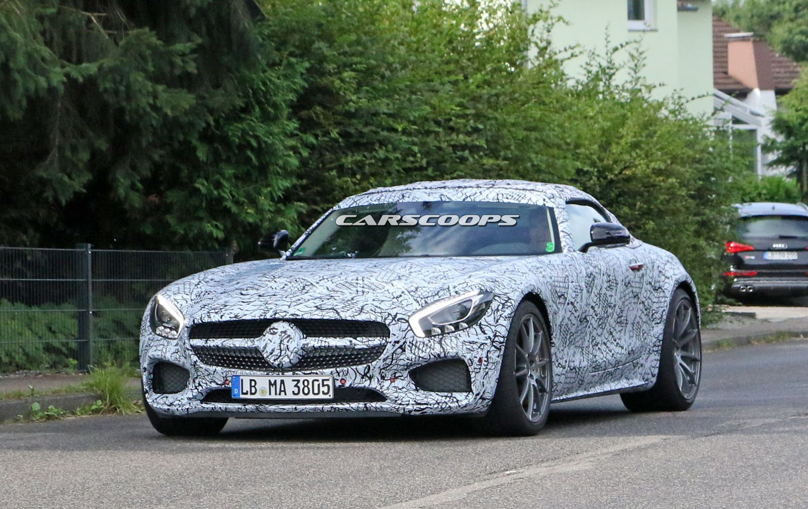 Mercedes-AMG-GT-Roadster-2.jpg