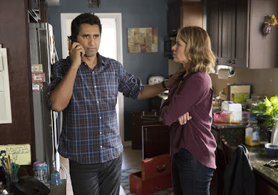 Cliff Curtis and Kim Dickens in Fear the Walking Dead