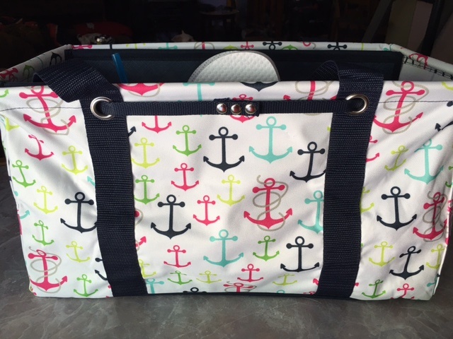 An Apple For The Teacher: Thirty-One Bag Giveaway - Summer Survival Kit