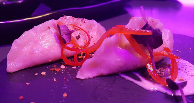 food blogger dubai smoqoholic fusion dumpling momos