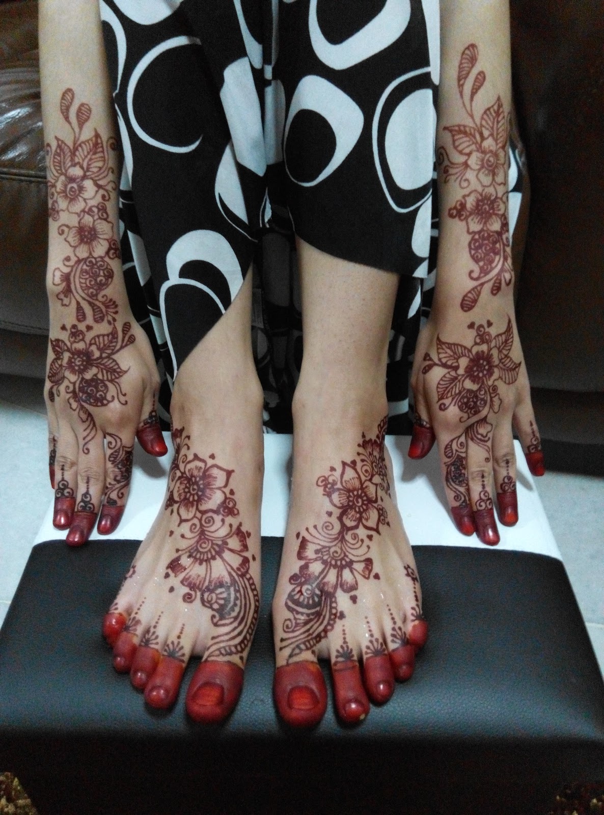 HENNA DOODLE BY HAJAR HENNA DOODLE BY HAJAR