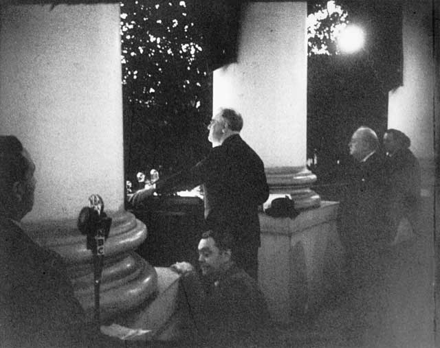 FDR and Churchill at the White House, 24 December 1941 worldwartwo.filminspector.com