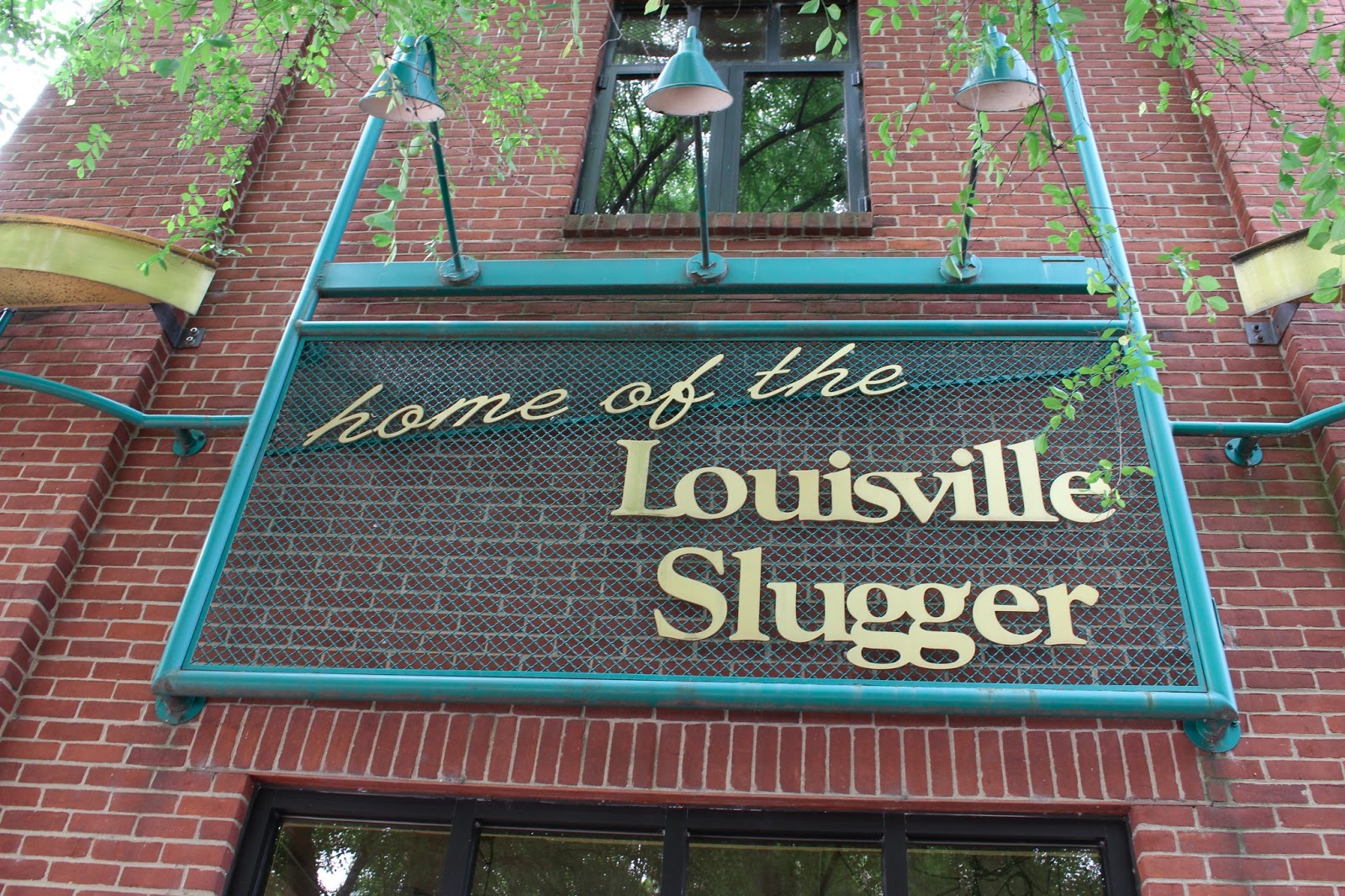 ice cream and sunshine: that&#39;s a big bat: the louisville slugger museum