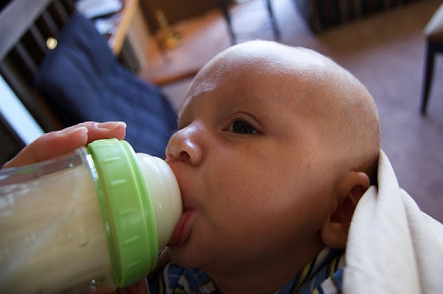 Fenomena Para Ibu Tak Mau Lagi Memberi ASI Untuk Bayinya, Padahal Banyak Manfaatnya Fenomena Para Ibu Tak Mau Lagi Memberi ASI Untuk Bayinya, Padahal Banyak Manfaatnya