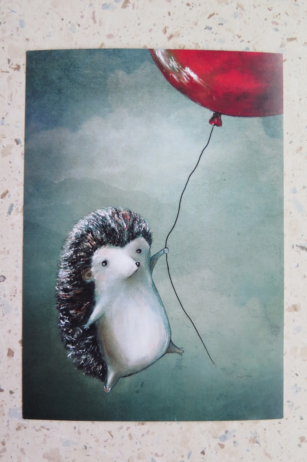 Еж летит. Ежик летит. Летучий ежик. Ежик летит. Летающий еж.