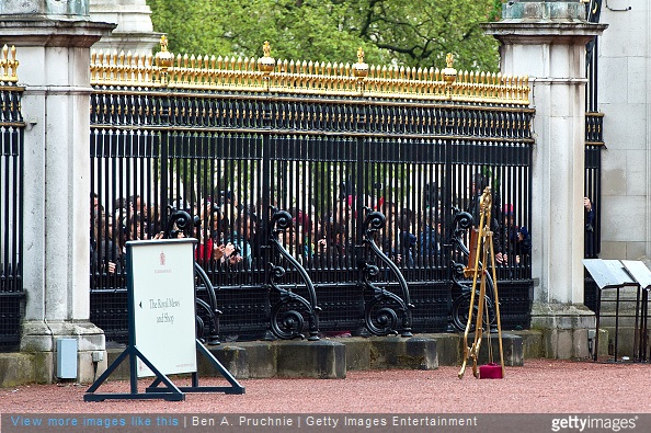 Crowds gather at Buckingham Palace after the Duke and Duchess of Cambridge yesterday welcomed their newborn baby daughter 