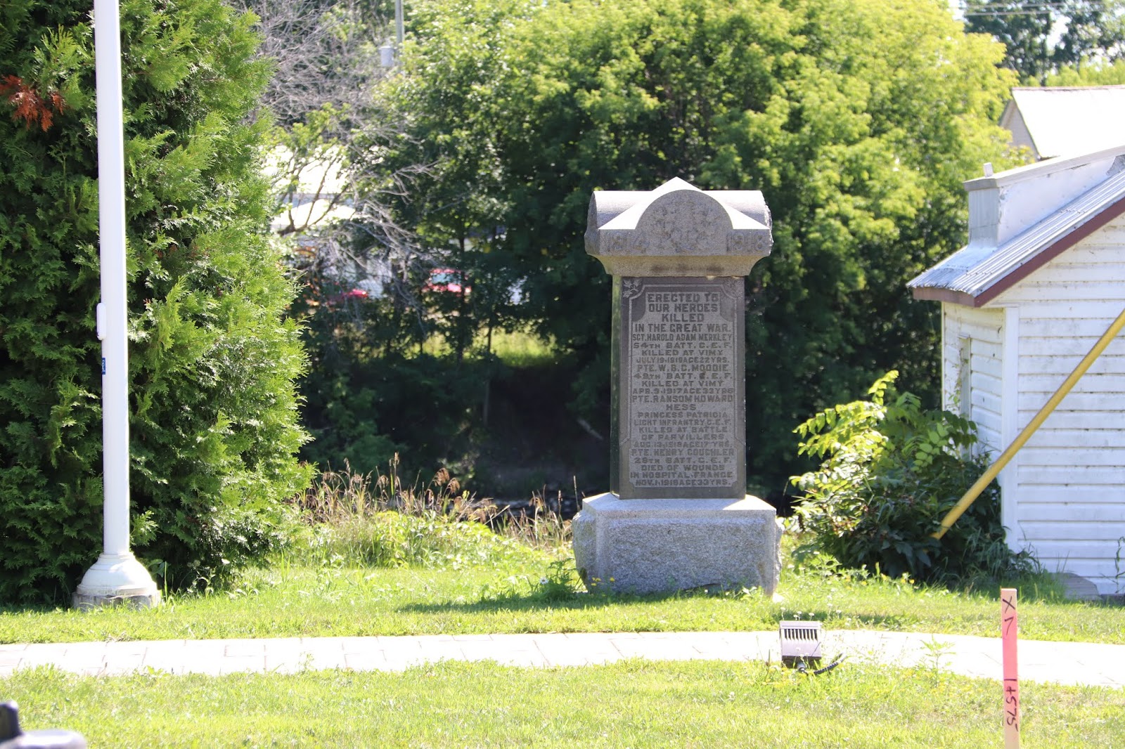 Memorials in Ottawa Chesterville WWI Cenotaph