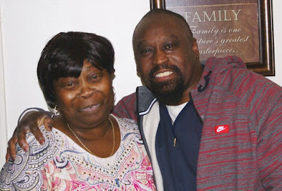 Jermaine Wright (right) with his mother, Delores Wright, in Wilmington after his release from prison.